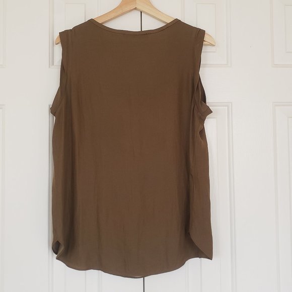 Loft Olive Green Silky Sleeveless Top - Size MP - Picture 8 of 9